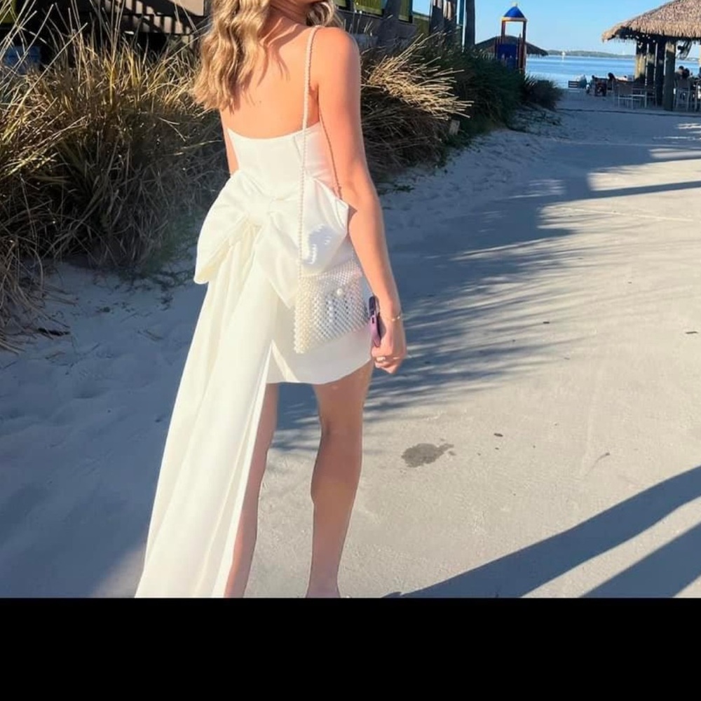 Rehearsal dinner dress. Cleaned and in great condition!